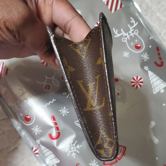Louis Vuitton Monogram Pouch And Box - Picture 5 of 7